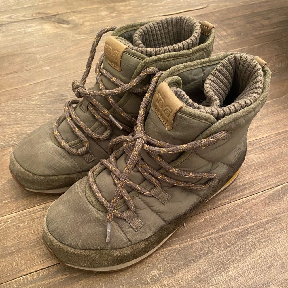 Teva Ember Winter Ankle Puffer Lace Up Bootie Sneaker 1102130 7 Olive Green